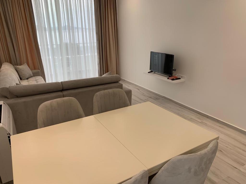 Delfin Apartments ساراندا المظهر الخارجي الصورة