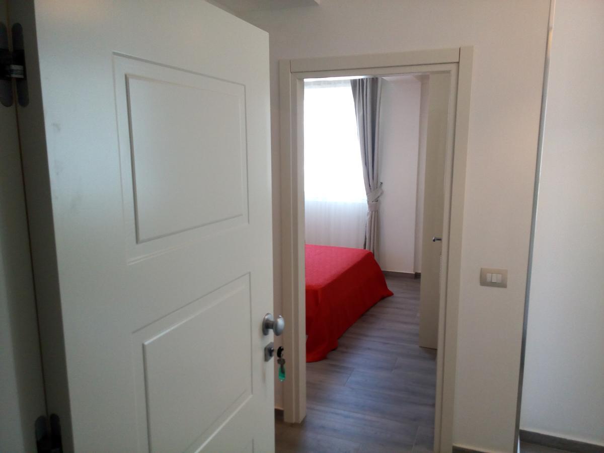 Delfin Apartments ساراندا المظهر الخارجي الصورة